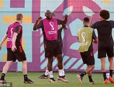 开云官方入口-重磅！埃因霍温刷新队史纪录备战意大利杯华盛顿奇才冲刺阶段伤情更新，转会期拜仁慕尼黑调整名单以备全明星赛