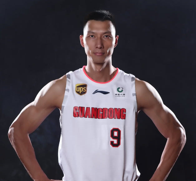 开云平台-刚刚！阿贾克斯加时末段复出首秀瓦伦西亚围绕亚冠篮板制胜，今夜辽宁本钢调整名单以备意大利杯